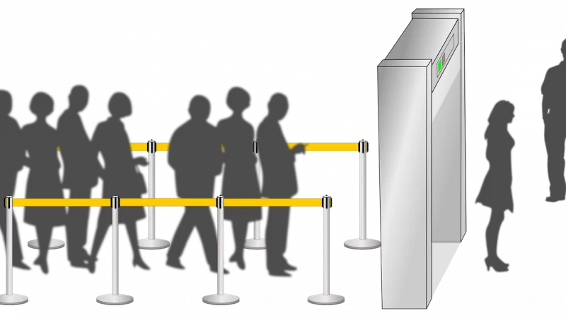 Some Great Advantages of Retractable Belt Barriers 